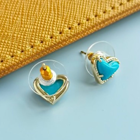 5⭐️KENDRA SCOTT Ari Gold Stud Earrings in Turquoise Magnesite - Picture 6 of 9